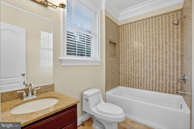 7602 GAYLORD DR, Annandale, VA 22003