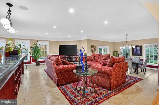 7602 GAYLORD DR, Annandale, VA 22003