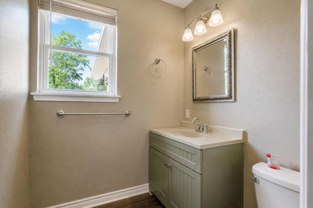 1230 1st Street, Hempstead, TX 77445
