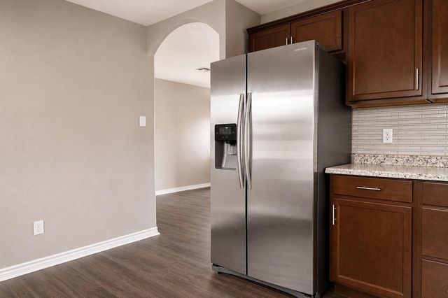 1230 1st Street, Hempstead, TX 77445