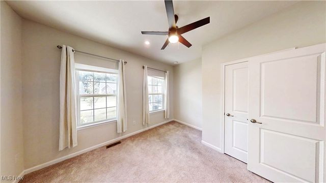 1240 Fountain View Street NE, Canton, OH 44721