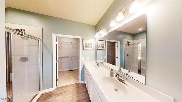 1240 Fountain View Street NE, Canton, OH 44721