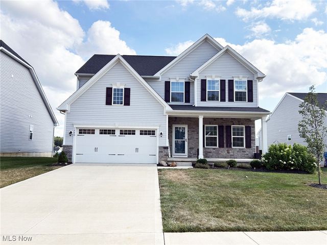 1240 Fountain View Street NE, Canton, OH 44721