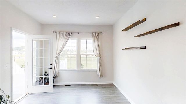 1240 Fountain View Street NE, Canton, OH 44721