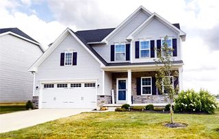 1240 Fountain View Street NE, Canton, OH 44721