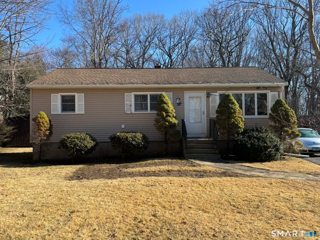 26 Spruce Drive, Prospect, CT 06712