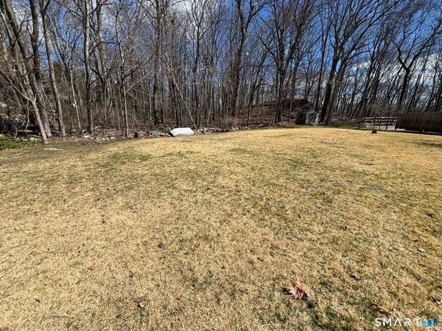 26 Spruce Drive, Prospect, CT 06712