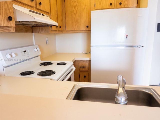 1035 West Ave PH06, Miami Beach, FL 33139