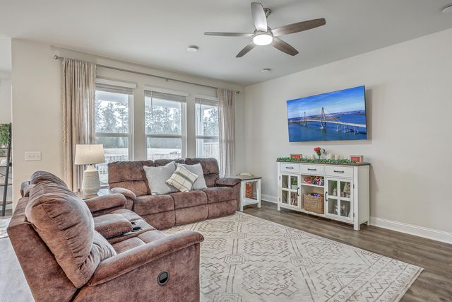 185 Wappoo Trace Lane, Summerville, SC 29486