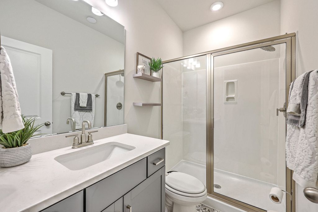 Image 17 of property listing at 185 Wappoo Trace Lane, Summerville, SC 29486