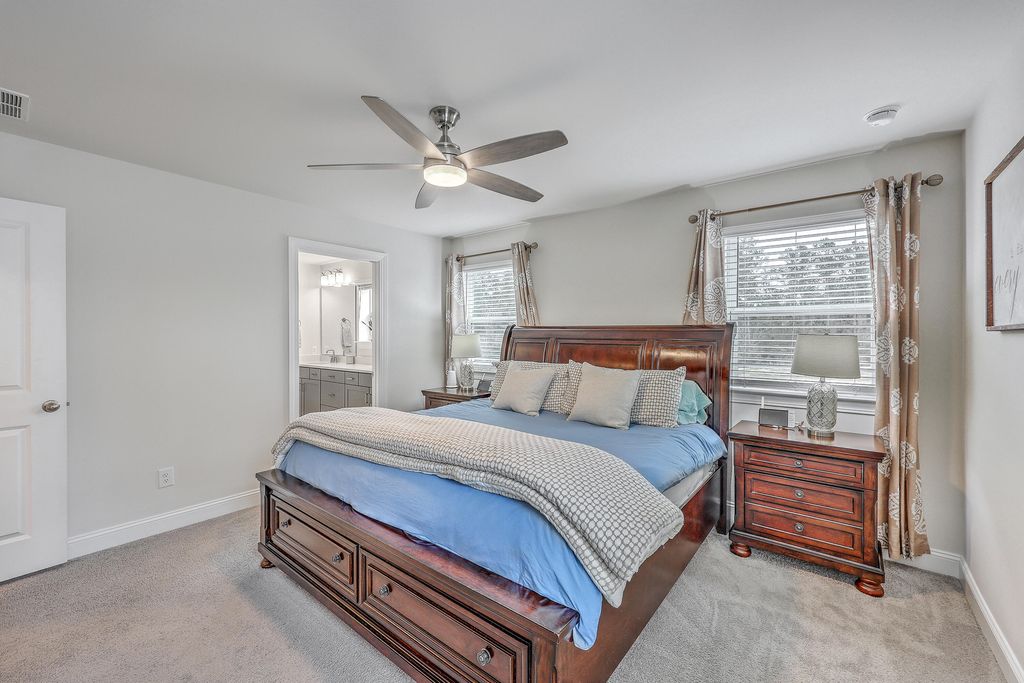 Image 25 of property listing at 185 Wappoo Trace Lane, Summerville, SC 29486