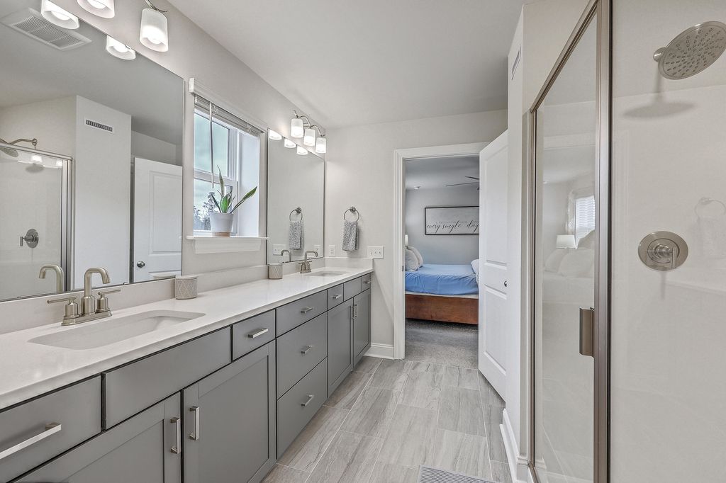 Image 28 of property listing at 185 Wappoo Trace Lane, Summerville, SC 29486