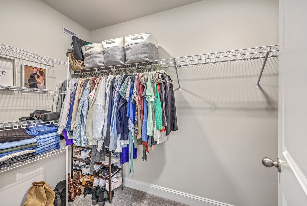 Image 30 of property listing at 185 Wappoo Trace Lane, Summerville, SC 29486