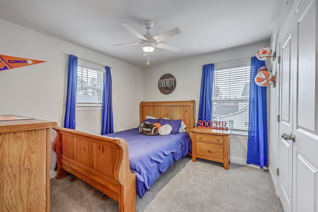 Image 33 of property listing at 185 Wappoo Trace Lane, Summerville, SC 29486