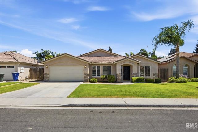 9913 Pavilion Drive, Bakersfield, CA 93312