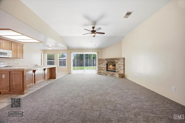 9913 Pavilion Drive, Bakersfield, CA 93312