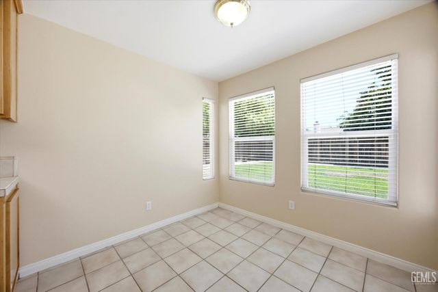 9913 Pavilion Drive, Bakersfield, CA 93312