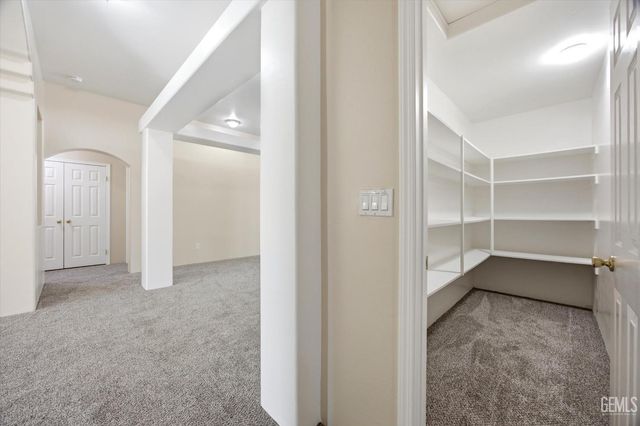 9913 Pavilion Drive, Bakersfield, CA 93312