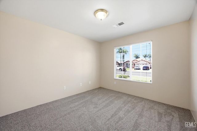 9913 Pavilion Drive, Bakersfield, CA 93312