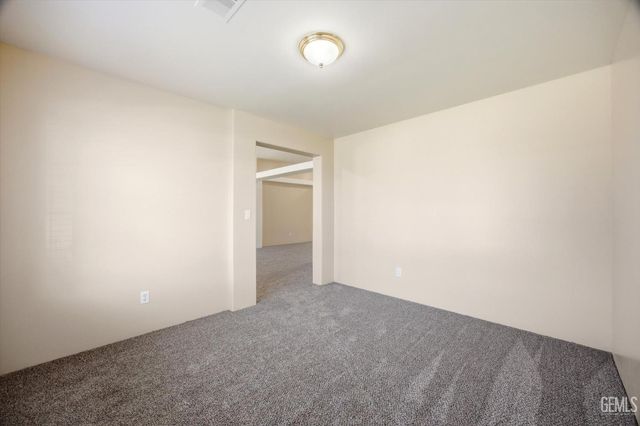 9913 Pavilion Drive, Bakersfield, CA 93312
