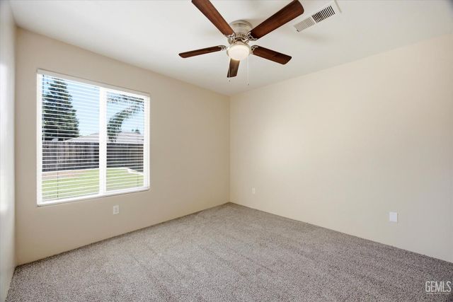 9913 Pavilion Drive, Bakersfield, CA 93312