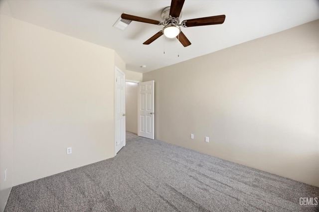 9913 Pavilion Drive, Bakersfield, CA 93312