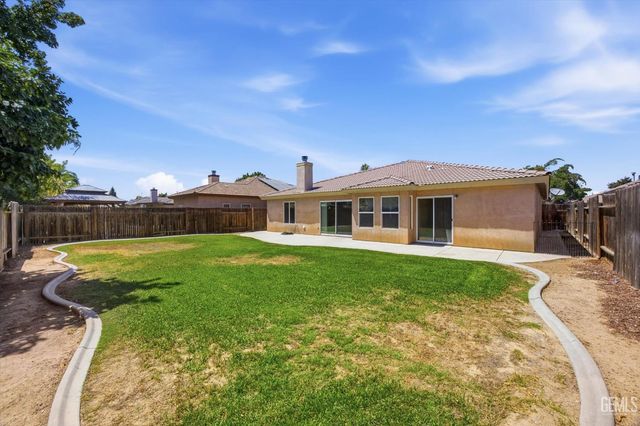 9913 Pavilion Drive, Bakersfield, CA 93312