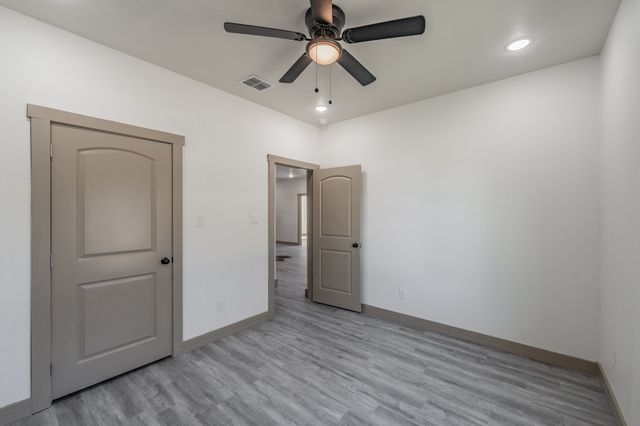 2515 Coyote Trail, Granbury, TX 76048