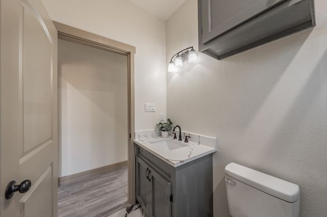 2515 Coyote Trail, Granbury, TX 76048