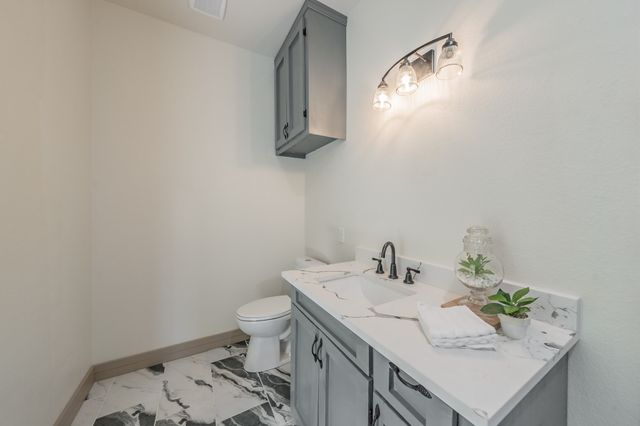 2515 Coyote Trail, Granbury, TX 76048