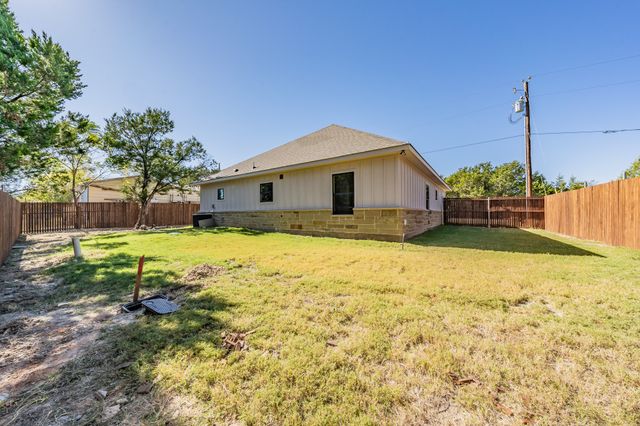 2515 Coyote Trail, Granbury, TX 76048