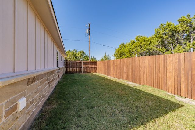 2515 Coyote Trail, Granbury, TX 76048