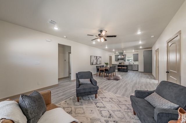 2515 Coyote Trail, Granbury, TX 76048