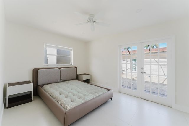 3199 NE 6 Drive, Boca Raton, FL 33432