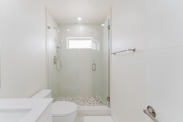 3199 NE 6 Drive, Boca Raton, FL 33432