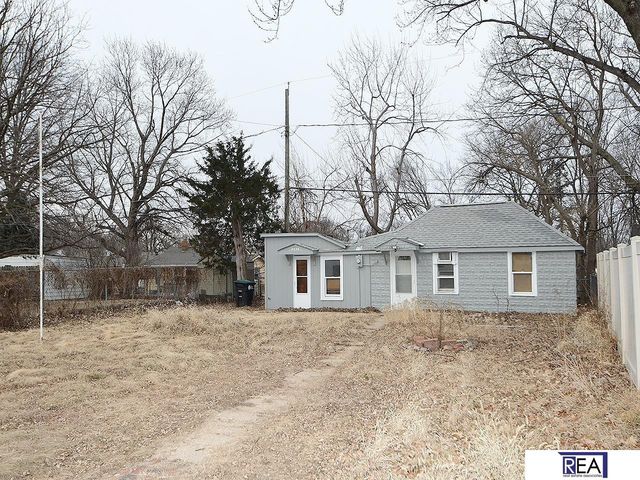 2330 N 69 Street, Omaha, NE 68104