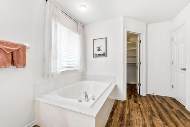 7614 Eagle Trace Drive, Westerville, OH 43082