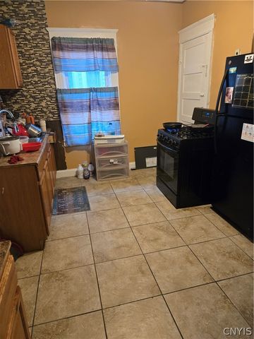 121 East Lafayette Avenue, Syracuse, NY 13205