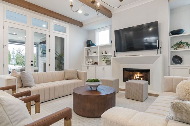 6304 Percheron Ln, Arrington, TN 37014