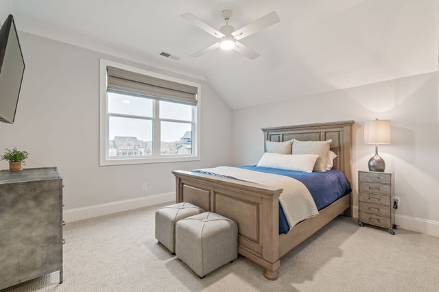 6304 Percheron Ln, Arrington, TN 37014