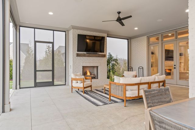 6304 Percheron Ln, Arrington, TN 37014