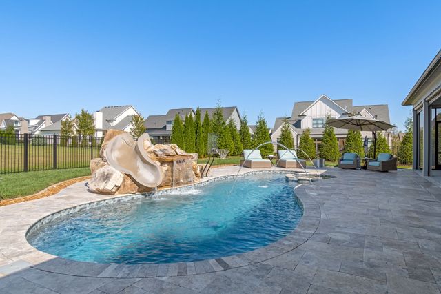 6304 Percheron Ln, Arrington, TN 37014