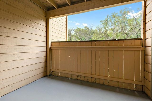 9100 Mountain Ridge DR 105, Austin, TX 78759