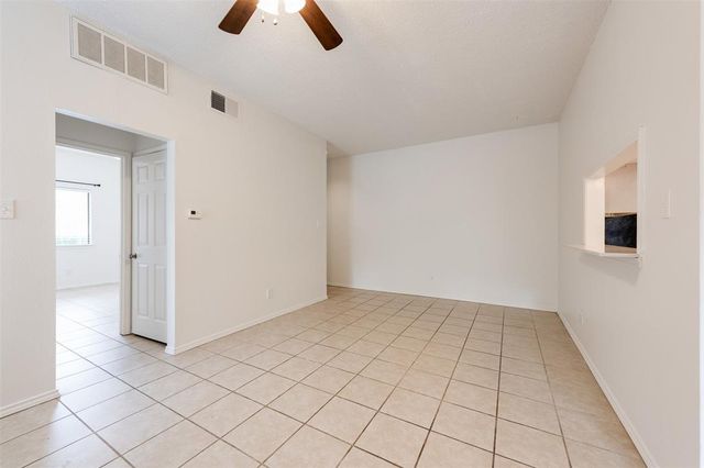 9100 Mountain Ridge DR 105, Austin, TX 78759