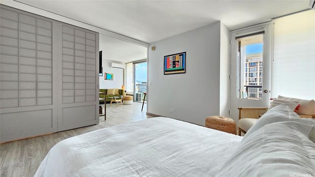 444 Nahua Street 2205, Honolulu, HI 96815