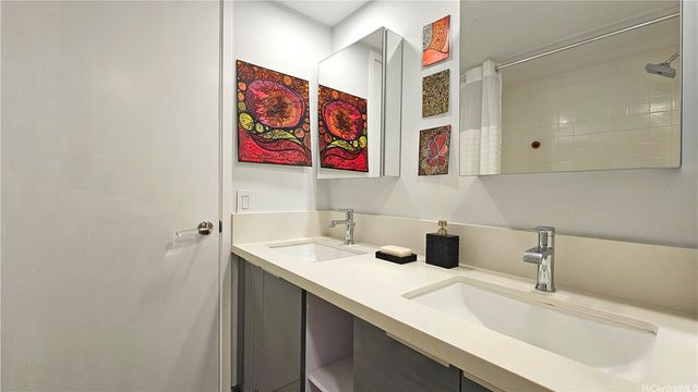 444 Nahua Street 2205, Honolulu, HI 96815