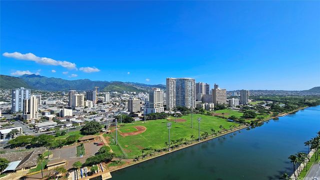 444 Nahua Street 2205, Honolulu, HI 96815