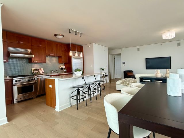 225 N Columbus Drive 6301, Chicago, IL 60601