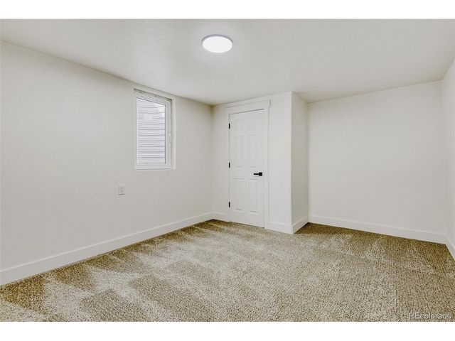 5500 Wheeling St, Denver, CO 80239