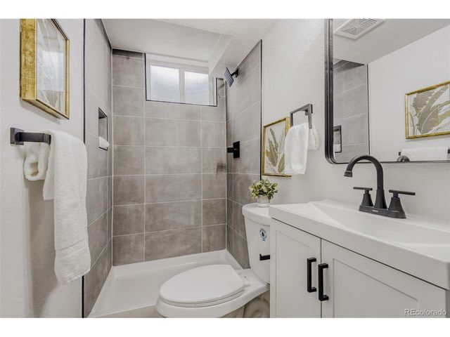 5500 Wheeling St, Denver, CO 80239